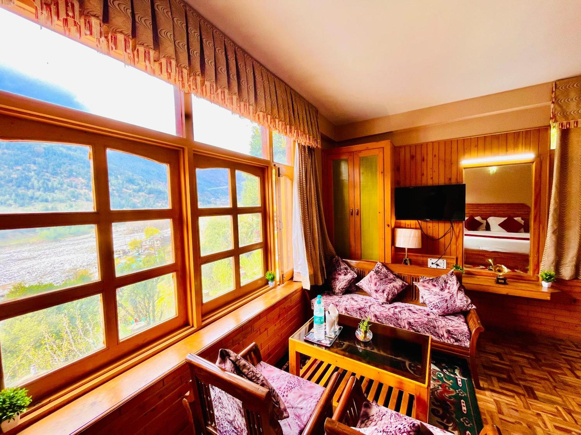Hotel Hollywood Manali - Scenic River & Mountain View With Premium Rooms Esterno foto