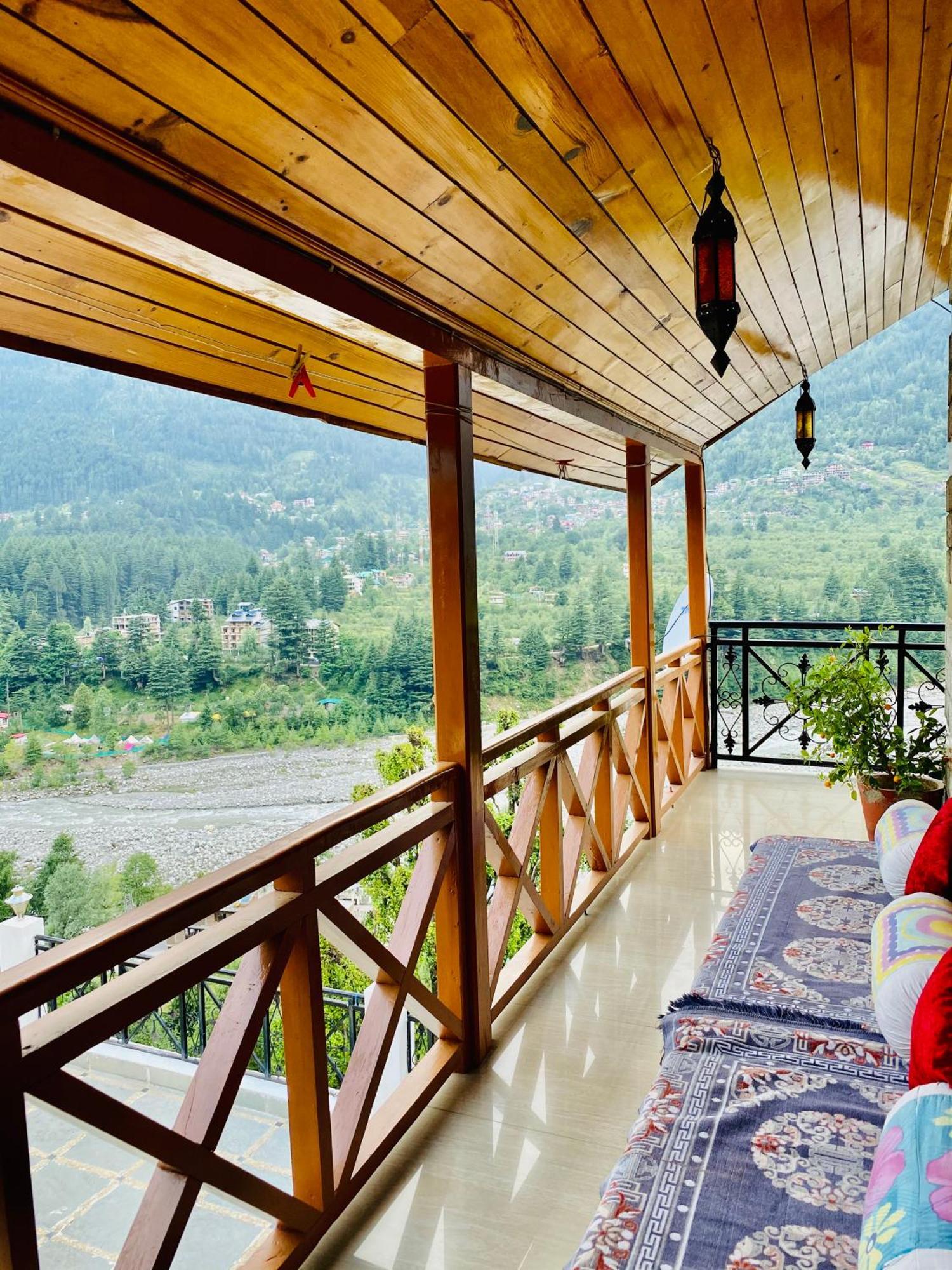 Hotel Hollywood Manali - Scenic River & Mountain View With Premium Rooms Esterno foto