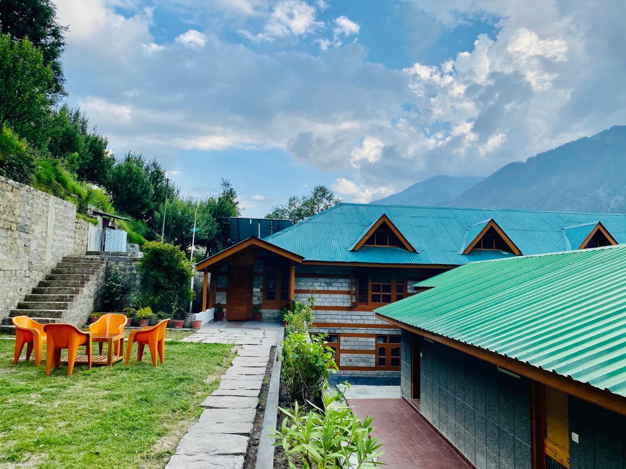 Hotel Hollywood Manali - Scenic River & Mountain View With Premium Rooms Esterno foto