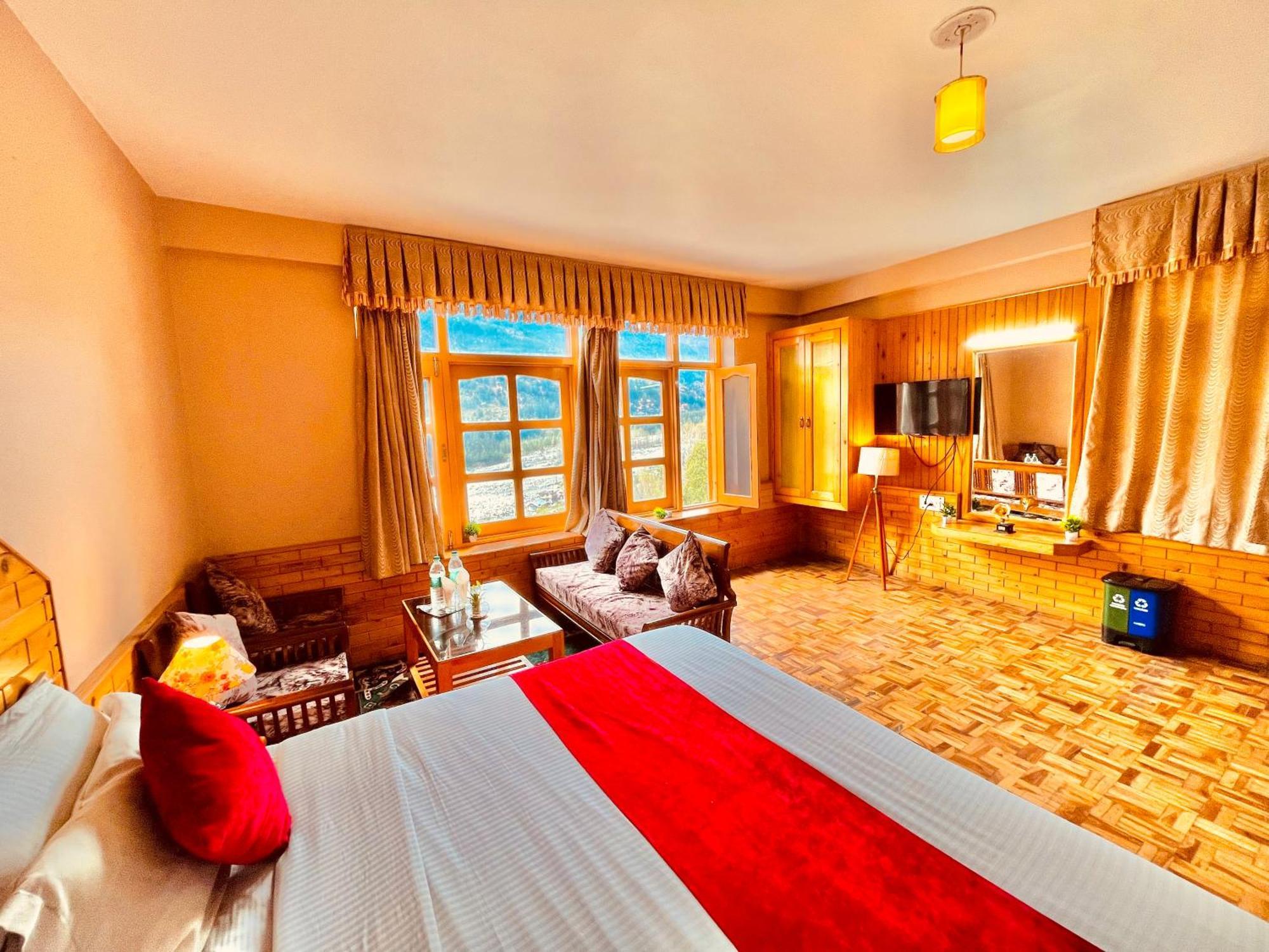 Hotel Hollywood Manali - Scenic River & Mountain View With Premium Rooms Esterno foto